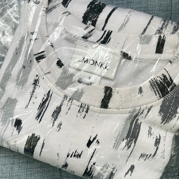 NWOT • Monki Crew Neck Terry Pullover in Paint Stroke Print. - Picture 14 of 14